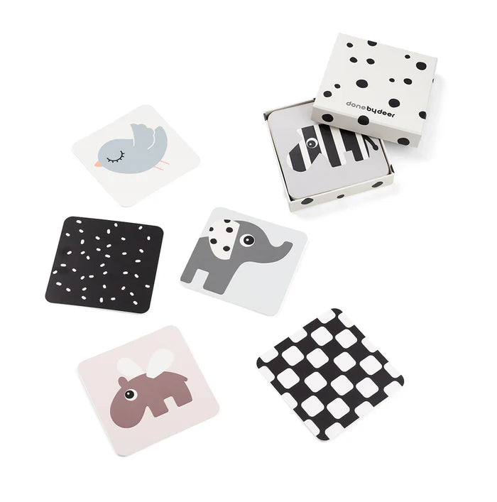 Cartas de contraste para bebés de Done bydeer